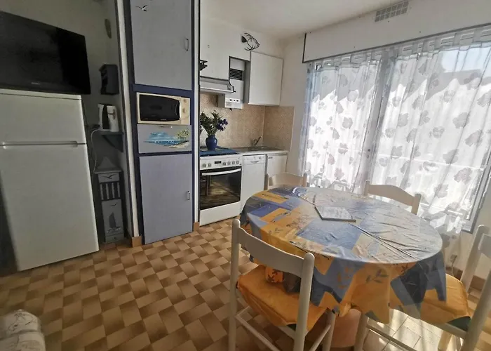 029 Girelles T2 5 Personnes Proche Môle Flânerie * Agde